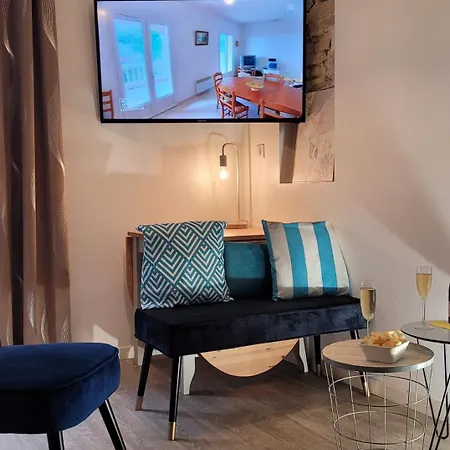 La Plage A 2 Pas: Beachside Apartments with Netflix and Services Dieppe Exterior photo