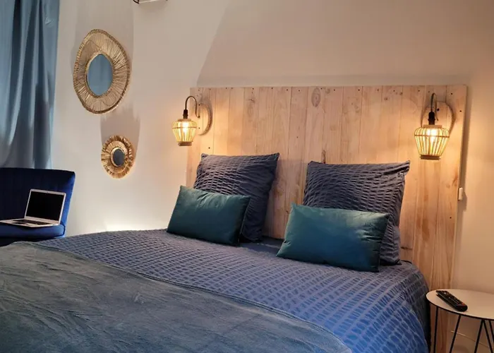 L\'Etablissement La Plage A 2 Pas, Vous Propose 4 Appartements Neufs, Netflix, Lits Faits A Votre Arrivee, Serviettes De Toilette, Menage, Wifi, En Hyper Centre ,Plage A 100M, Box A Velos, Paiement 3 Fois Sans Frais, Prix Tout Compris