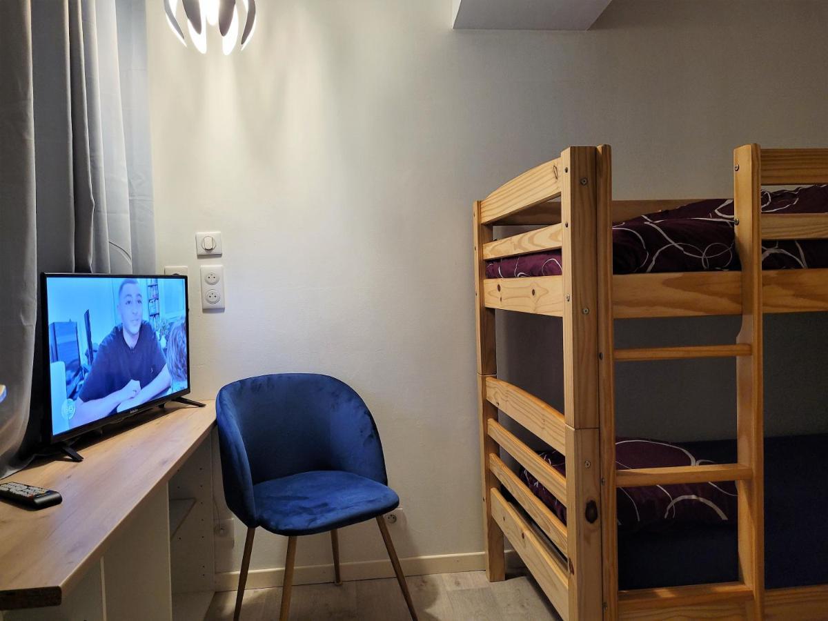 La A 2 Pas: Beachside With Netflix And Services Apartment