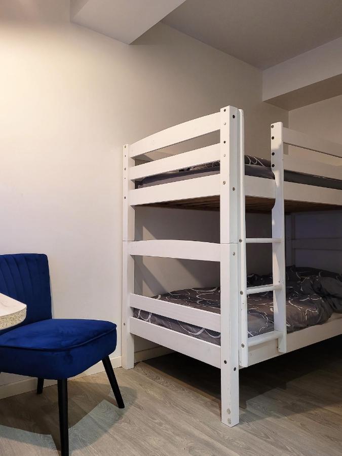 Apartment La A 2 Pas: Beachside With Netflix And Services *