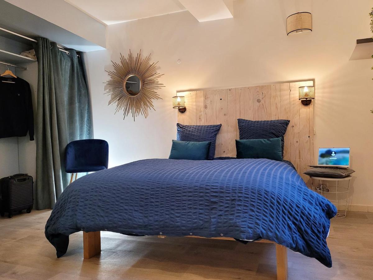 La A 2 Pas: Beachside With Netflix And Services